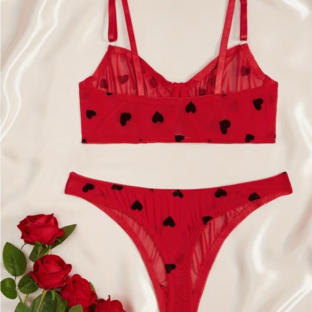 Valentine Day Red Heart Patterned Lingerie Set - Picture 2 of 4